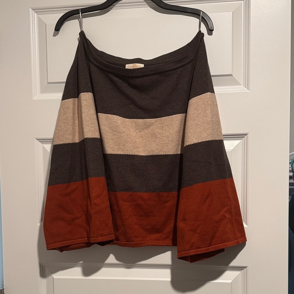 Chrysanthemum Off shoulder/boat neck sweater